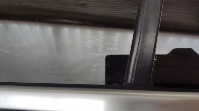 823135DA0A NISSAN Стекло двери задней левой купить в Ужгород