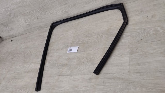 NISSAN 823316RR0B Стекло двери задней левой в наличии Каменское