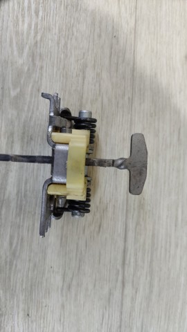 824310005R RENAULT Ограничитель открывания двери задний купить в Харьков