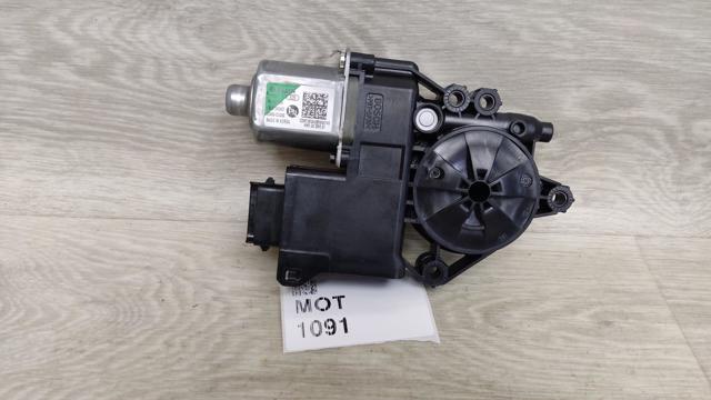 HYUNDAI 82450CU000 Мотор стеклоподъемника двери передней левой в наличии Одесса