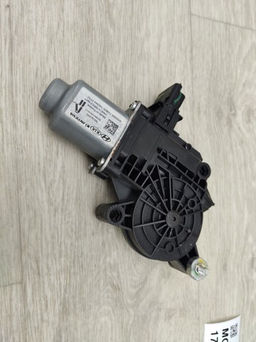 Мотор стеклоподъемника двери передней, правой 82460N7010 HYUNDAI