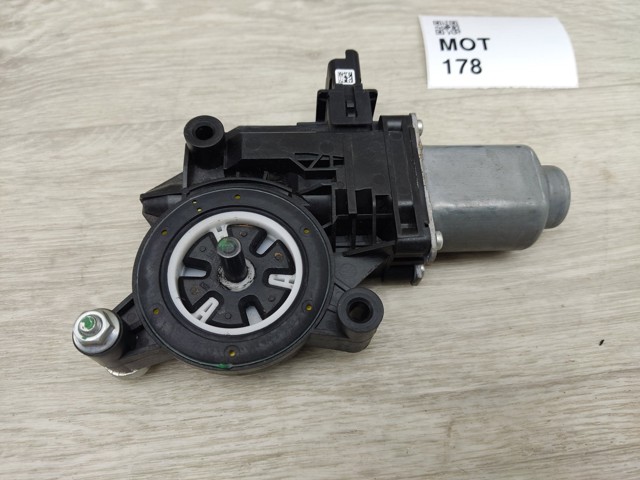 82460N7010 Мотор стеклоподъемника двери передней правой купить Сумы