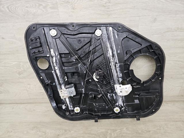 Стеклоподъемник передней правой двери 82481D3011 HYUNDAI