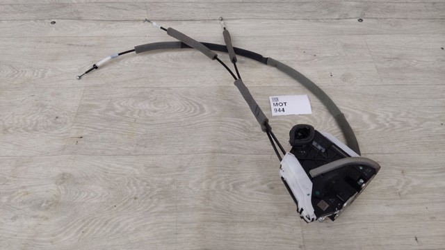 Замок задней двери, правой 825006RR0A NISSAN