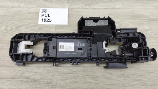 NISSAN 826105DM1A Держатель наружной ручки двери задней правой в наличии Харьков
