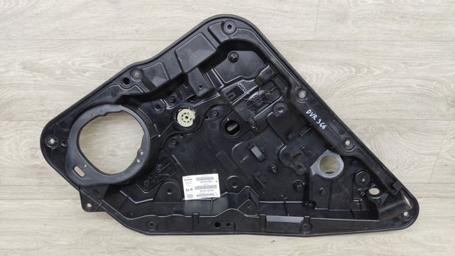  Механизм стеклоподъемника правой задней двери 827205DM0A NISSAN