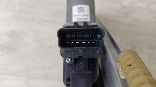 827209091R RENAULT Механизм стеклоподъемника двери задней правой купить в Ровно