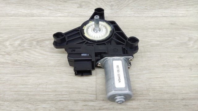 827305DM0A NISSAN Мотор стеклоподъемника двери задней правой купить в Черкассы