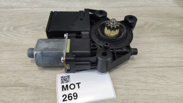 RENAULT 827310166R Мотор стеклоподъемника двери задней левой в наличии Ровно