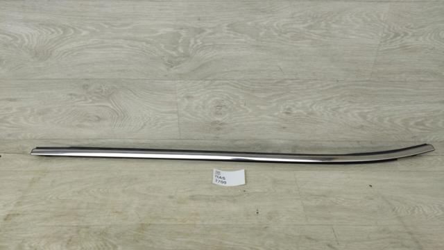 Молдинг опускного стекла двери задней, левой 828214CL0A NISSAN