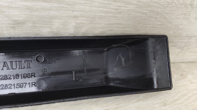 828216198R RENAULT Молдинг двери задней левой купить в Николаев