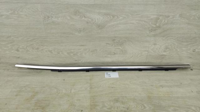 Молдинг опускного стекла двери задней, правой 83220S1000 HYUNDAI