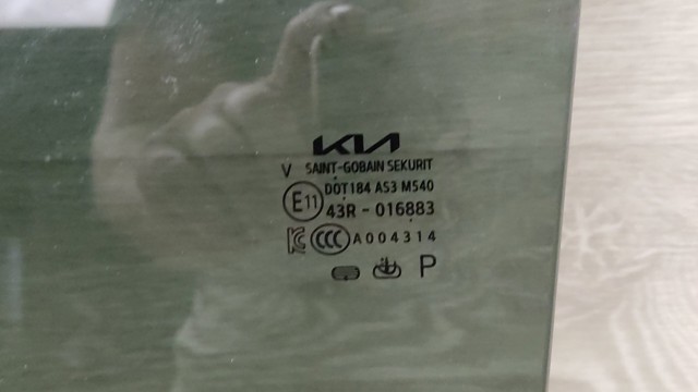 HYUNDAI 83410CV020 Стекло двери задней левой в наличии Кривой Рог
