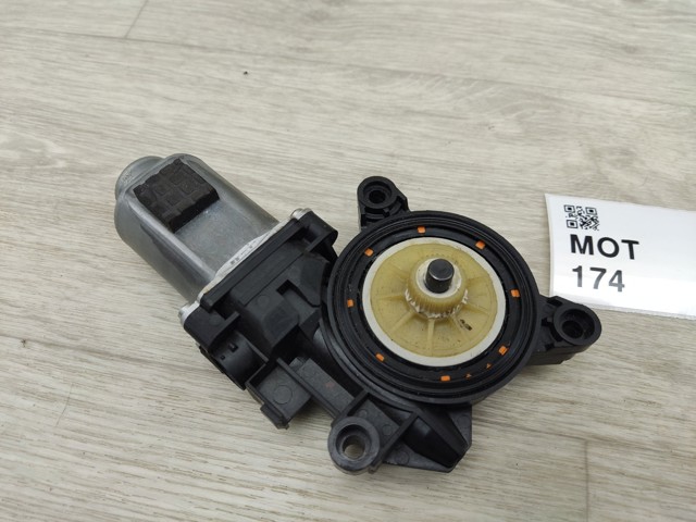 Мотор стеклоподъемника двери задней, левой 83450F2000 HYUNDAI