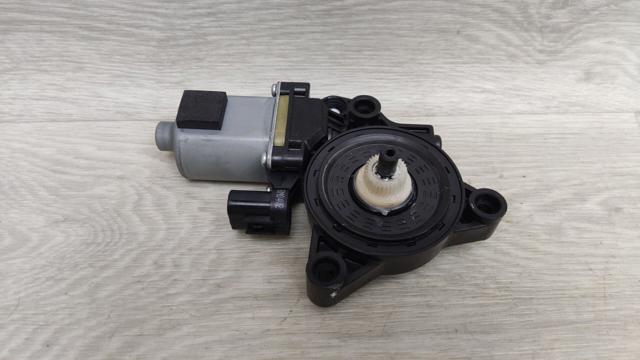 Моторчик стеклоподъемника двери задней, правой 83460S1000 HYUNDAI