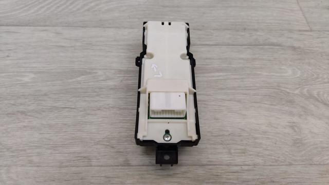 8404033180 TOYOTA Кнопочный блок управления стеклоподъемником передний левый купить в Одесса