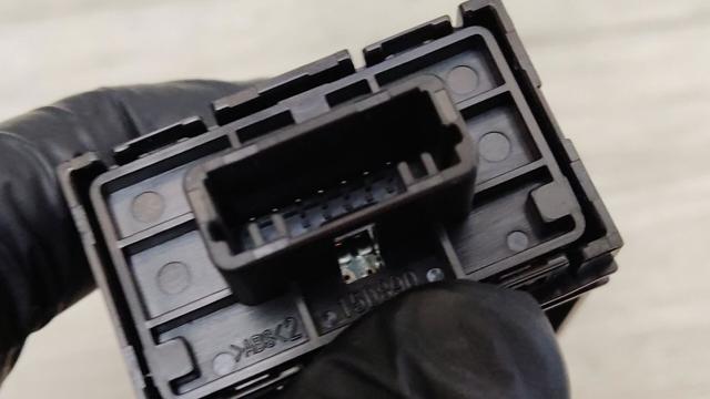 TOYOTA 8433276040 Кнопка аварийки в наличии Каменское
