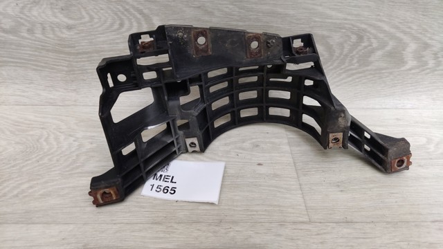 NISSAN 850185NA0A Кронштейн бампера заднего правый в наличии Ровно
