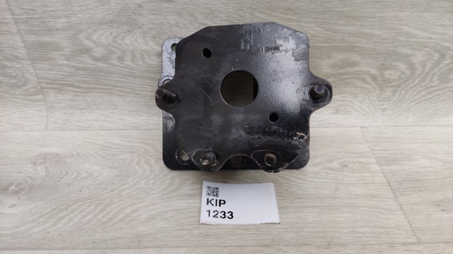Кронштейн усилителя заднего бампера 852115NA0A NISSAN