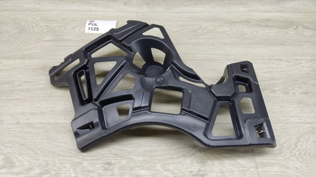 Кронштейн бампера заднего, правый 852220075R RENAULT