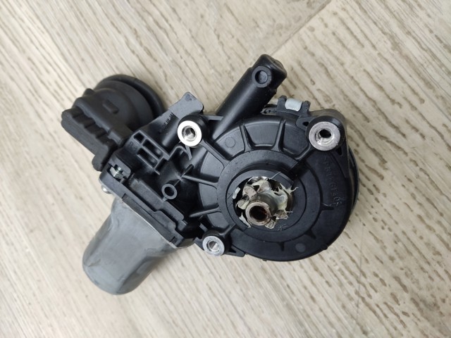 8571035180 TOYOTA Мотор стеклоподъемника двери передней правой купить в Ужгород