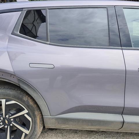 Дверь пассажирская задняя правая 85825749 GM