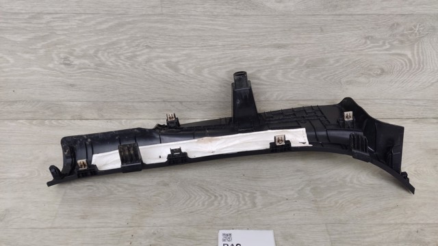 HYUNDAI 85885GI000NNB Накладка дверного порога внутренняя задняя правая в наличии Днепр