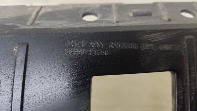 86350F1600 Решетка радиатора купить Ужгород
