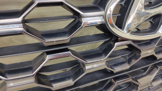 86350S2100 HYUNDAI Решетка радиатора купить в Николаев