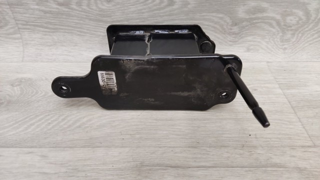 Кронштейн усилителя заднего бампера 86642CV100 HYUNDAI