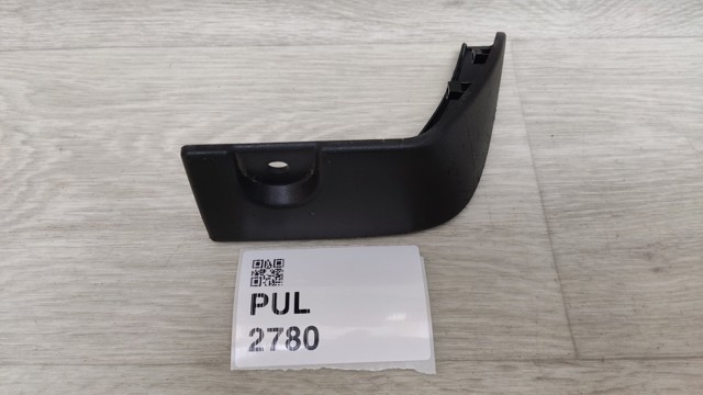Брызговик передний, правый 86832R2000 HYUNDAI