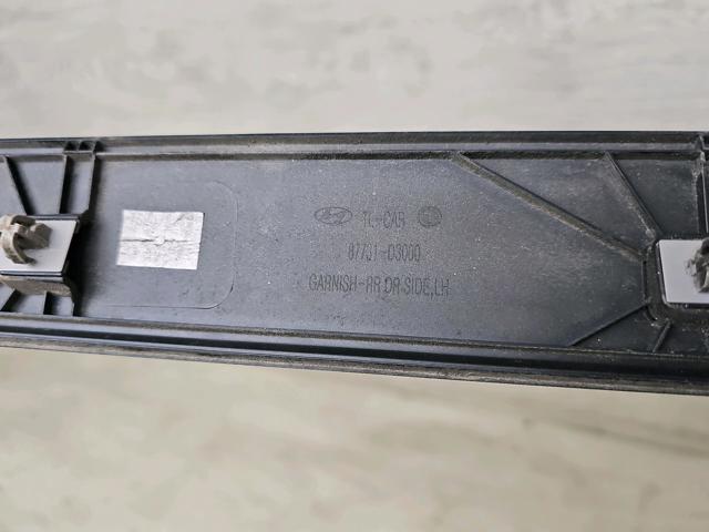 87731D3000CA Молдинг двери задней левой купить Харьков