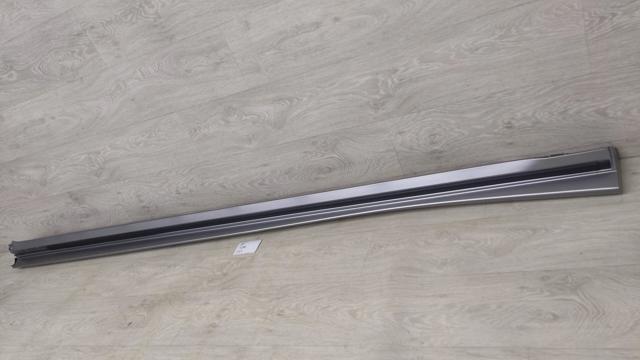 HYUNDAI 87751GI100 Накладка (молдинг) порога наружная левая в наличии Винница