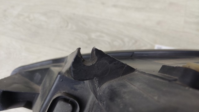 Основная фара - вставка 89007050 PEUGEOT