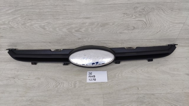 Решетка 8A618200BC FORD