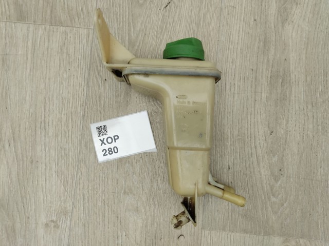 VAG 8D0422373C Бачок насоса ГУР в наличии Харьков