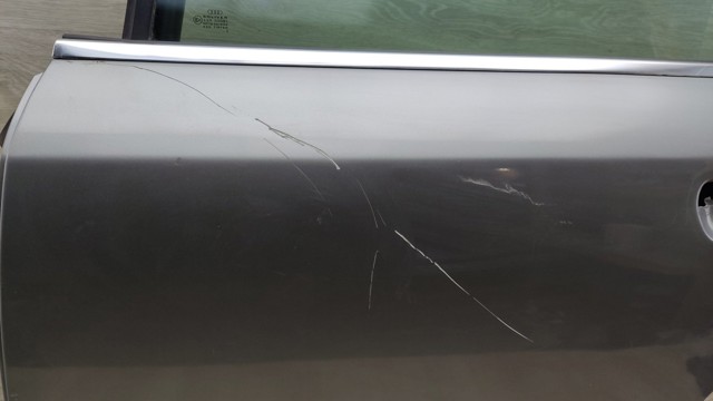 Дверь задняя 8E0833051J VAG