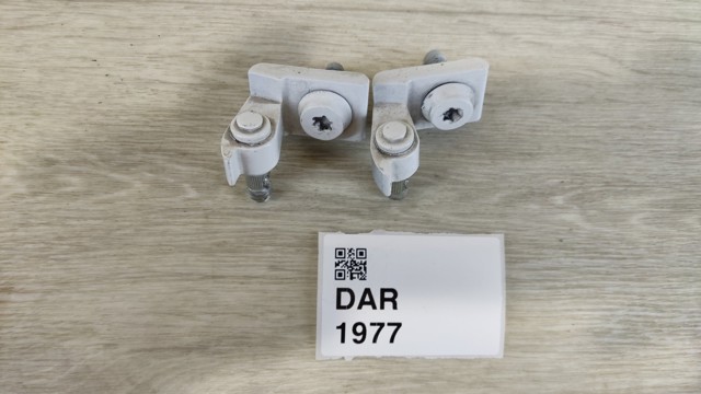 VAG 8K0831402A Петля двери задней правой в наличии Черновцы