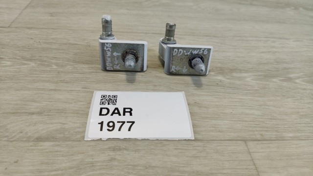 VAG 8K0831402A Петля двери задней правой в наличии Черкассы