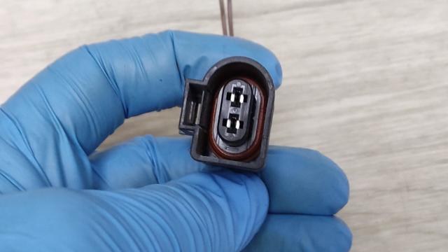 8P0973722 VAG Разъем (фишка) противотуманной фары купить в Хмельницкий