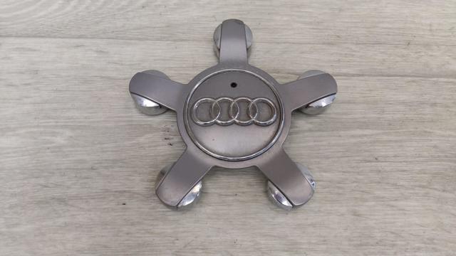 8R0601165 Колпак колесного диска купить Запорожье