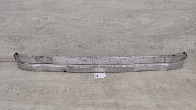 Шина бампера переднего 8R0807113B VAG