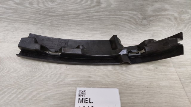 Правое крепление переднего бампера 8R0807278C VAG