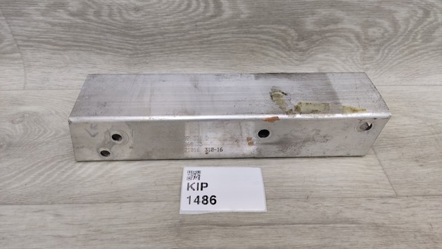 8R0807331D Кронштейн усилителя заднего бампера купить Тернополь