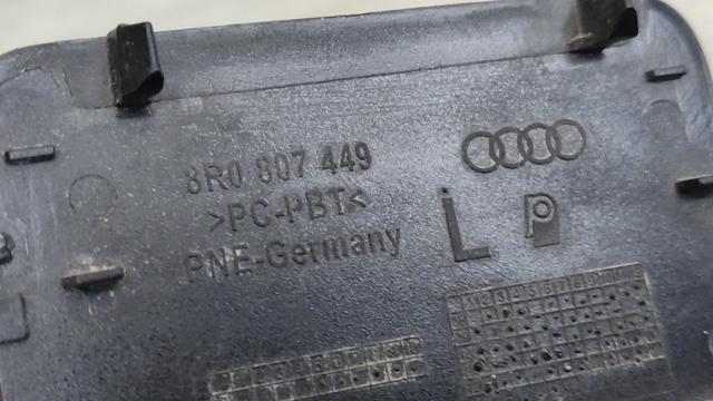 VAG 8R0807449 Заглушка бампера буксировочного крюка передняя в наличии Чернигов
