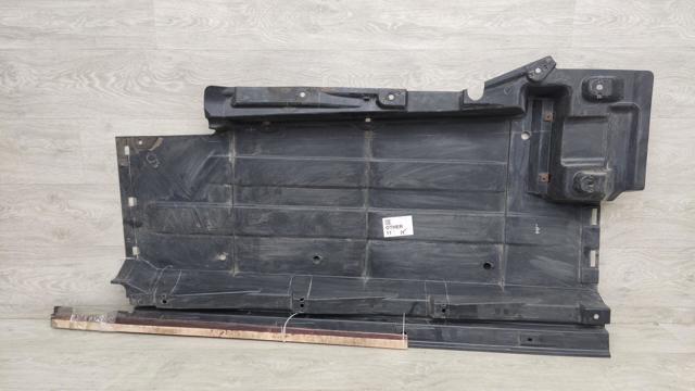 VAG 8R0825207C Защита днища левая в наличии Украина