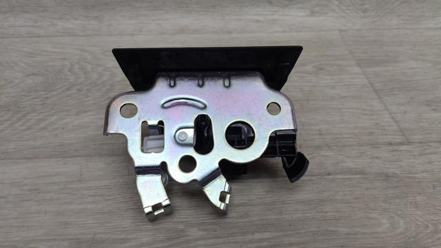 8R0827505A Замок багажника купить Полтава