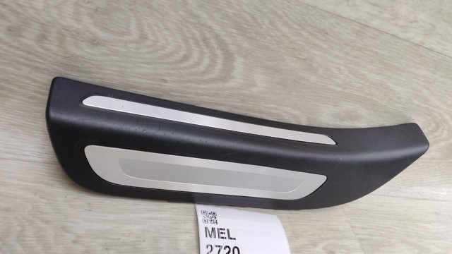 8R0853375A01C VAG Накладка дверного порога внутренняя задняя левая купить в Львов