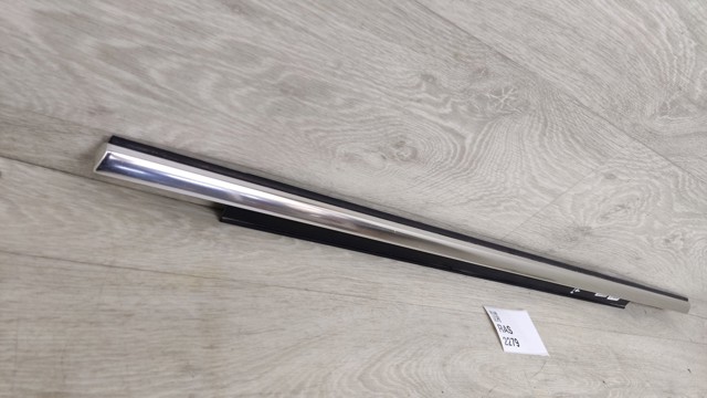8R0853763F2ZZ VAG Молдинг опускного стекла двери задней левой купить в Украина