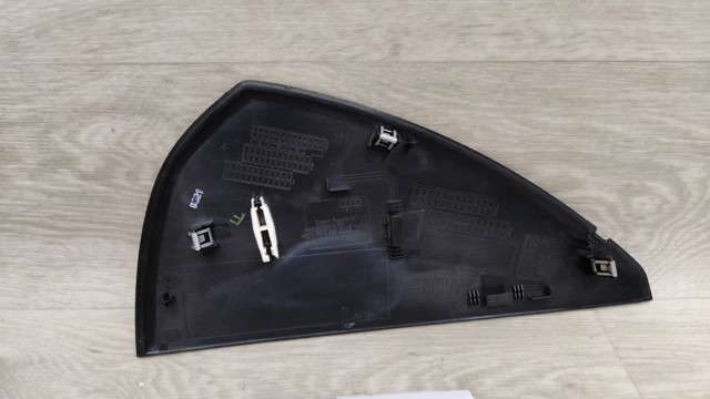 8R0857086B VAG купить в Ирпень